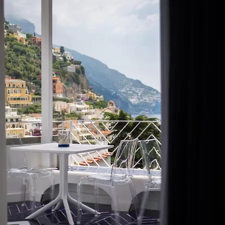 ヴィラ Positamy *