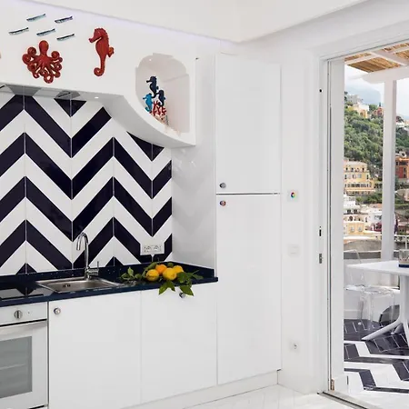 ヴィラ Positamy ポジターノ